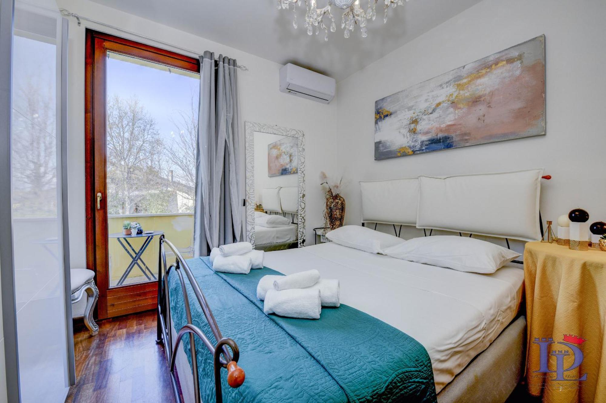 Desenzanoloft Official Partner Marriott Homes & Villas - Luxury Suite With Jacuzzi And Garden Desenzano del Garda Exteriör bild